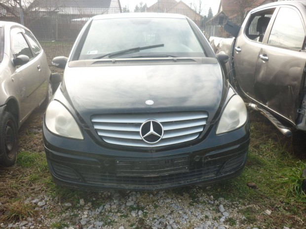 MB B 180 2007 �vj bontott alkatr�szek