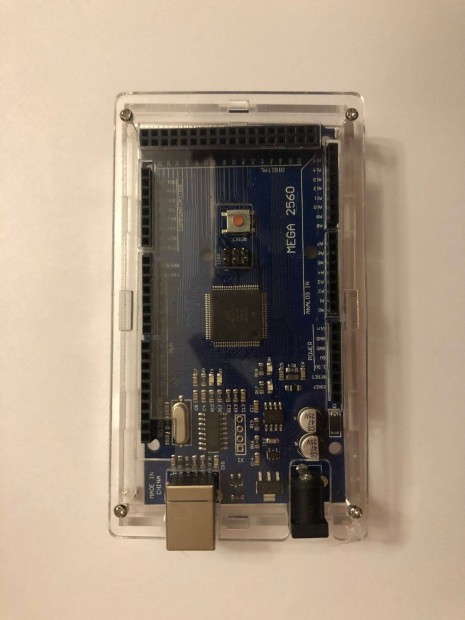 MEGA 2560 mikrokontroller plexi tokkal