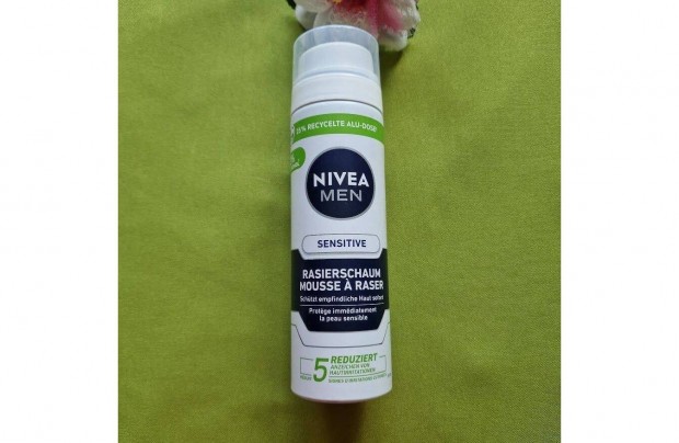 MEN02 - Nivea men sensitve rasierschaum - borotvahab érzékenybőrre, 20