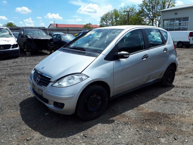 MERCEDES A W169 150 JOBB K, MANUAL elad