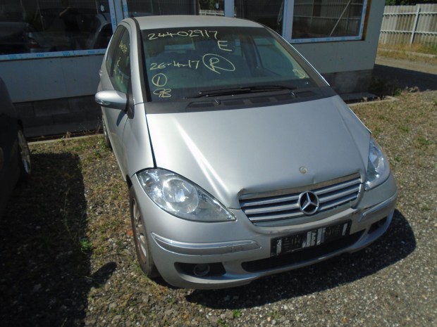 MERCEDES A W169 180 CDI JOBB K, MANUAL elad
