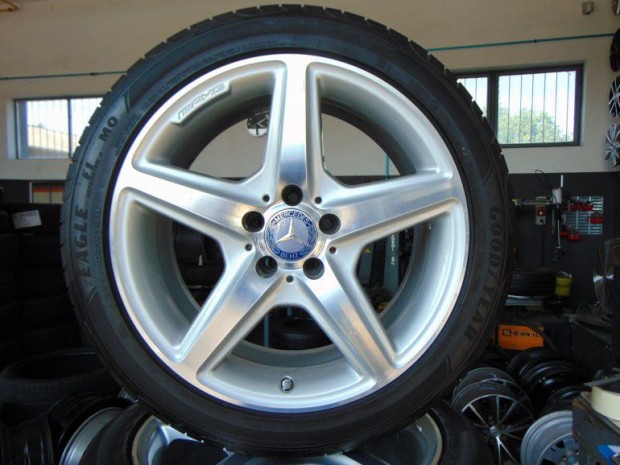 MERCEDES-BENZ CLS-OSZTLY (2011-) Gumi s felni egyben