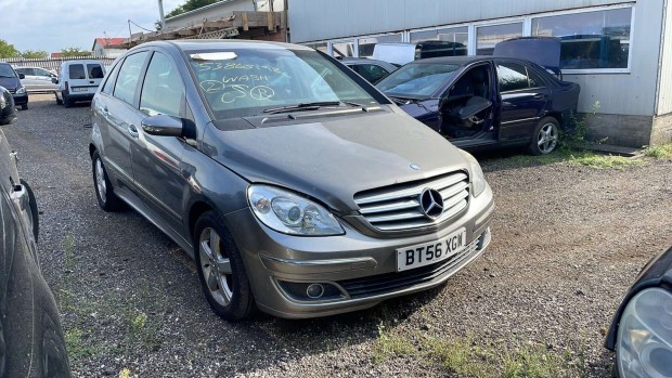 MERCEDES B W245 150 BENZIN JOBB K, MANUA elad�