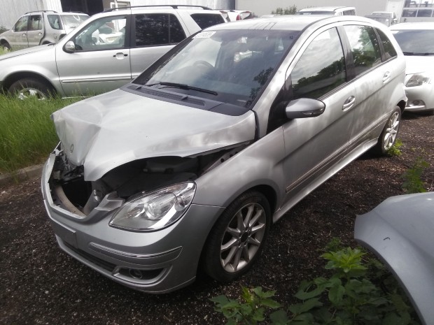 MERCEDES B W245 150 BENZIN JOBB K, MANUA elad�