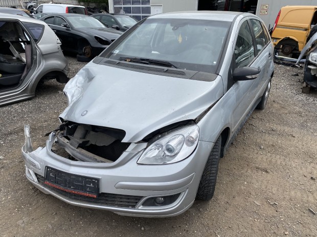 MERCEDES B W245 180 CDI BAL K, MANUAL elad