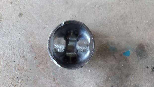 MERCEDES Benz SPRINTER 00 2.2 Dugatty� hajt�kar hajt�r�d csapszeg 6746