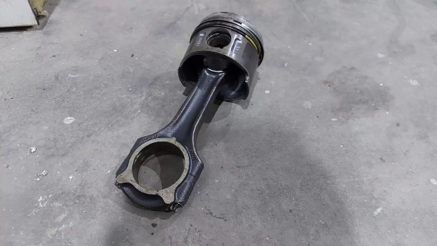 MERCEDES Benz SPRINTER 00 2.2 Dugatty� hajt�kar hajt�r�d csapszeg 9732