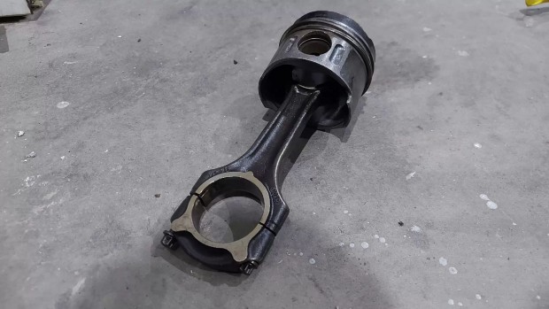 MERCEDES Benz SPRINTER 00 2.2 Dugatty� hajt�kar hajt�r�d csapszeg 9735