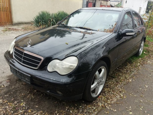 MERCEDES C W203 180 BENZIN BAL K, MANUAL elad