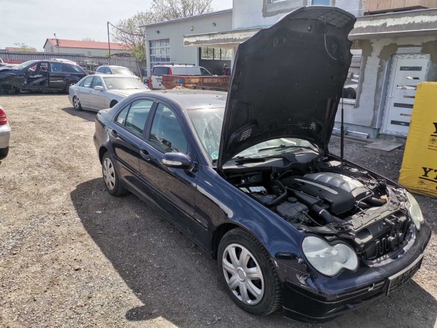 MERCEDES C W203 220 CDI BAL K, AUTOM eladó