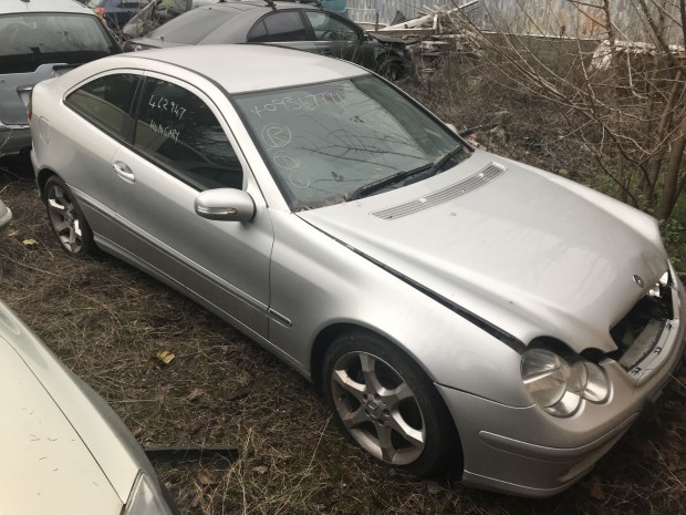 MERCEDES C W203 220 CDI COUP JOBB K, AU elad