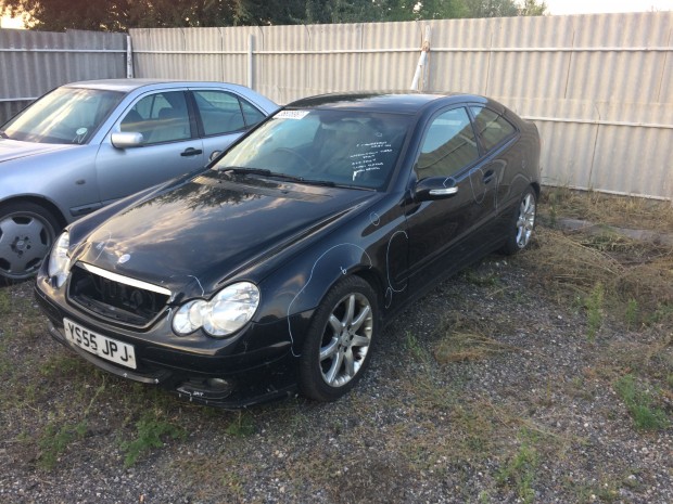 MERCEDES C W203 220 CDI COUPÉ JOBB K, MA eladó