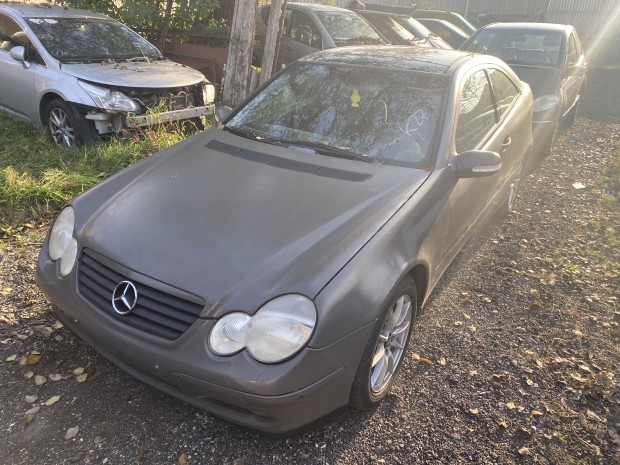 MERCEDES C W203 COUPÉ KOMPRESSOR BAL K, eladó