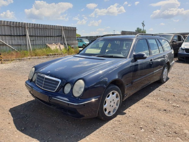 MERCEDES E W210 220 CDI KOMBI BAL K, AUT elad�