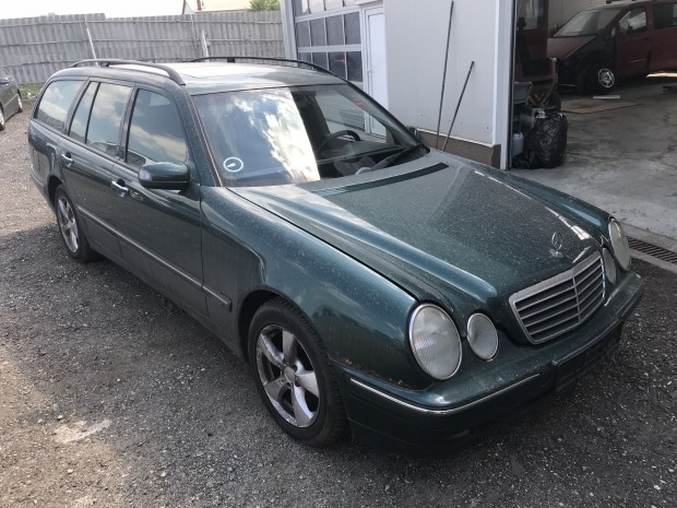 MERCEDES E W210 270 CDI KOMBI elad�