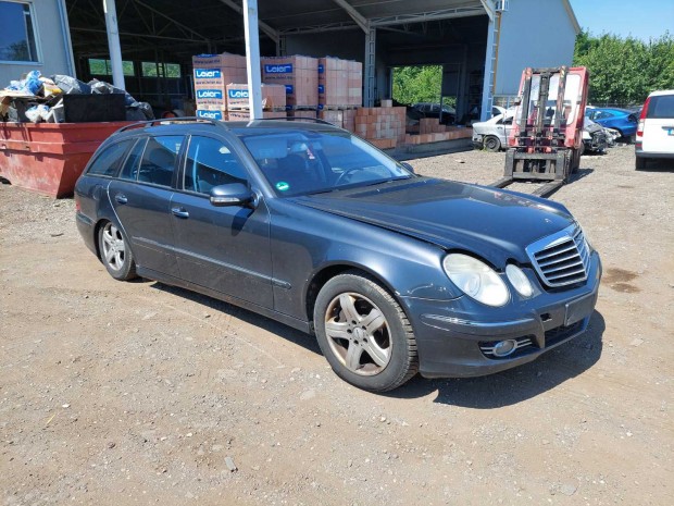 MERCEDES E W211 280 CDI T AVANT BAL K, M elad