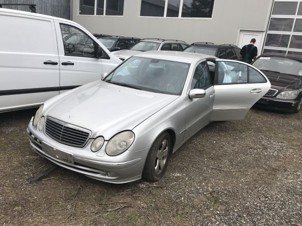 MERCEDES E W211 320 CDI JOBB K, AUTOM elad�