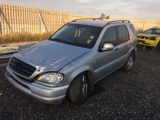 MERCEDES ML W163 320 BENZIN BAL K, AUTOM elad�