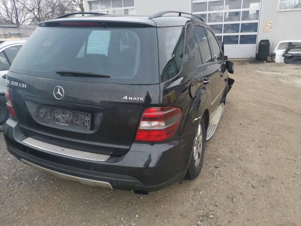 MERCEDES ML W164 320 CDI BAL K, AUTOM elad