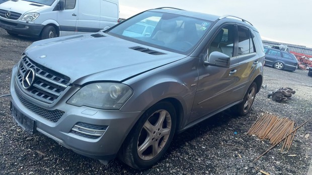 MERCEDES ML W164 350 CDI BAL K, AUTOM elad�
