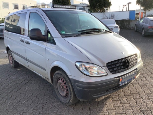 MERCEDES VITO W639 115 CDI BAL K, MANUAL elad