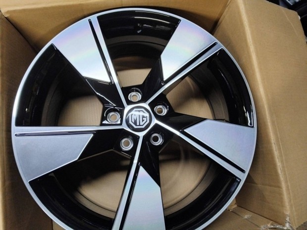 MG HS �j 18-as v�laszthat� felnik