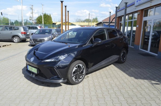 MG MG4 4 EV Comfort 64kWh 6.251 KM ! Kitűnő ESZ...