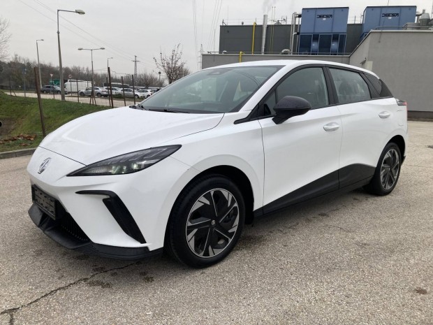 MG MG4 4 EV Family 51kWh 22Ezer KM+Igazolt 96%S...