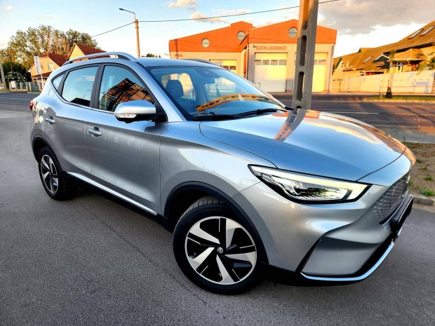 MG ZS EV Long Range Comfort Luxuri Gyri Garis...