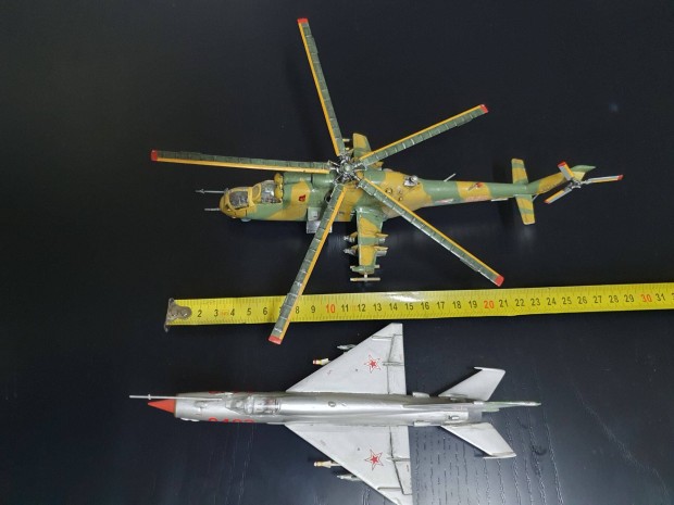 MIL MI24-MIG 21 1:72 makett