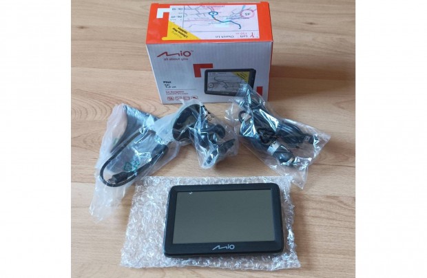 MIO Pilot 15 LM navig�ci�s eszk�z, a tartoz�kaival