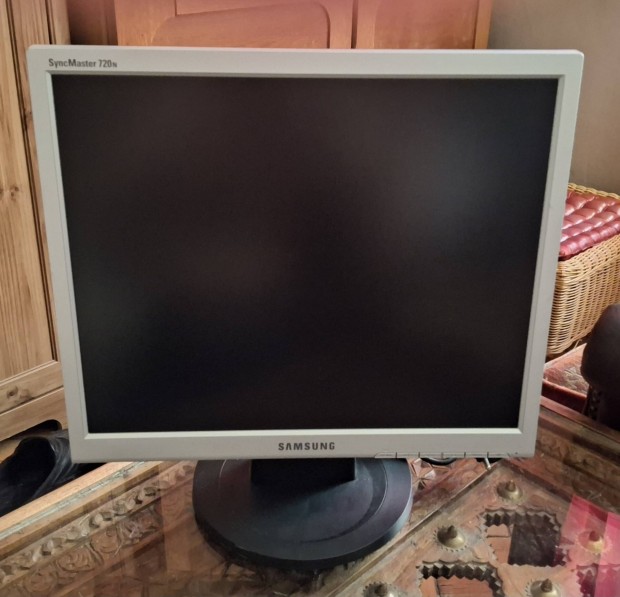 MJ17VS Nem Használt Samsung Monitor