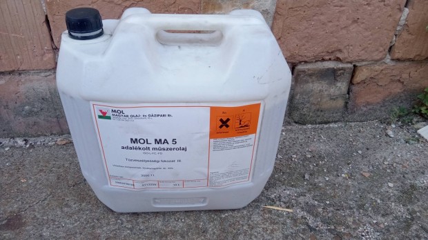 MOL mszerolaj 8liter 