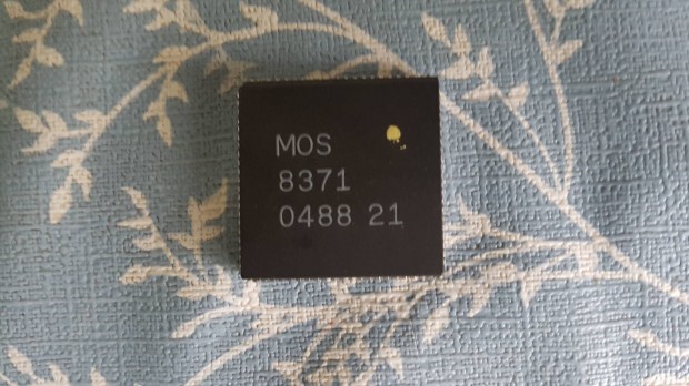 MOS 8371 Chip Commodore Amighoz