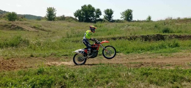 MOTOCROSS PLYA elad