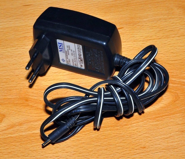 MSI AC DC adapter 5V 1400mA tlt