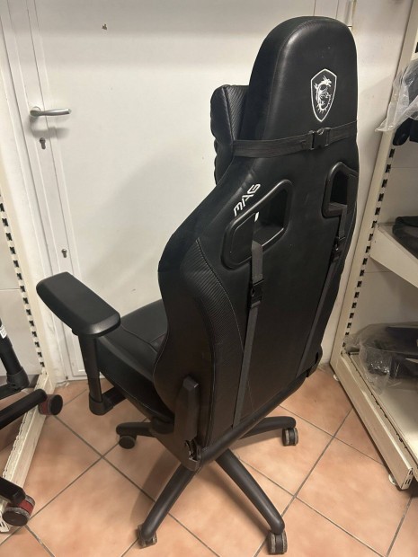 MSI MAG CH130 X Gaming szék fekete