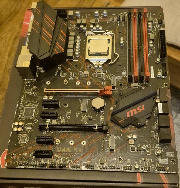 MSI MPG Z390 + I5 9600k