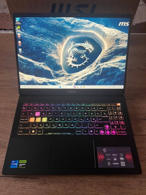 MSI Sword 3év Gari Gamer Laptop 16" 144Hz i7 13700HX 16GB Rtx 4060 8GB