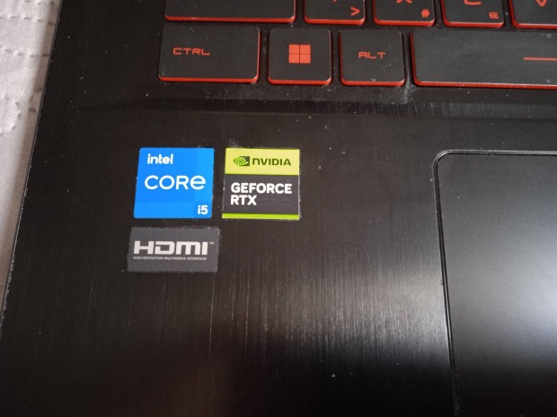 MSI Thin GF63 gamer laptop eladó