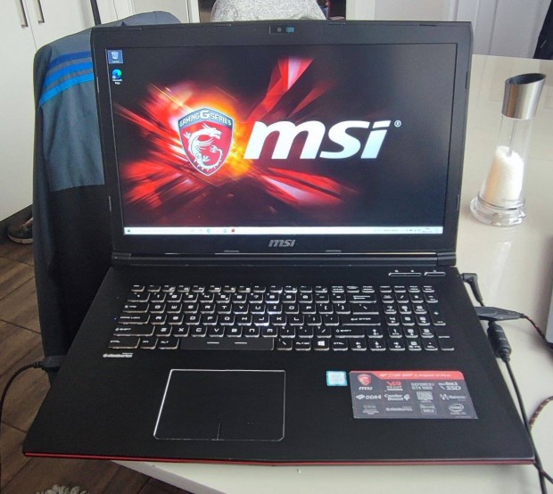 MSI gamer laptop hibs billentyzettel