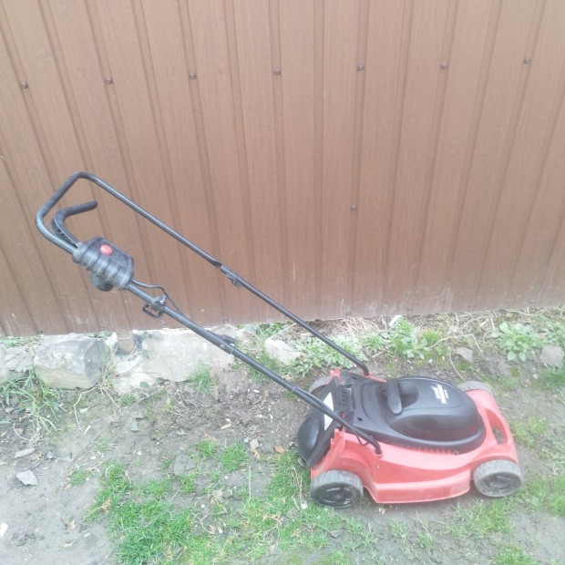 MTD 1400W elektromos Fnyr 