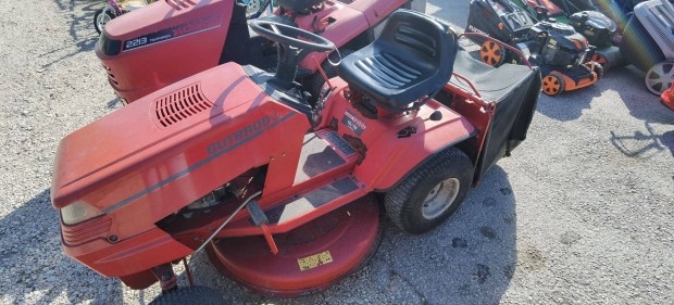 MTD Gutbrod kerti fnyr traktor