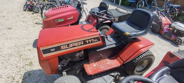 MTD Super fnyr traktor