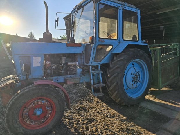 MTZ80 Traktor Elad