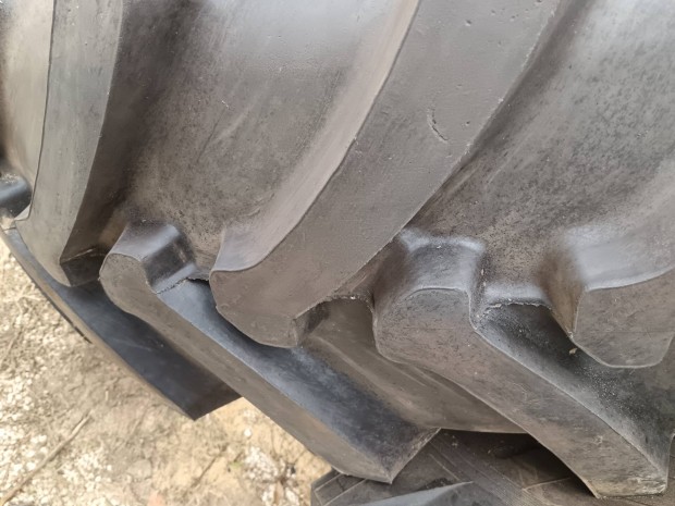 MTZ 1025 gumi 18,4 38 Belshina Belarus kerk