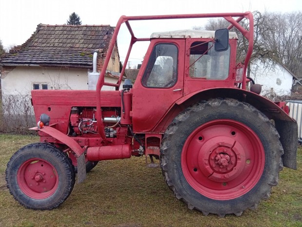 MTZ 50/80 traktor friss 5 �v m�szakival 