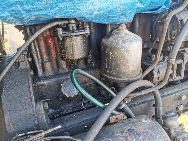 MTZ 50 80 traktor motor alkatrsz 