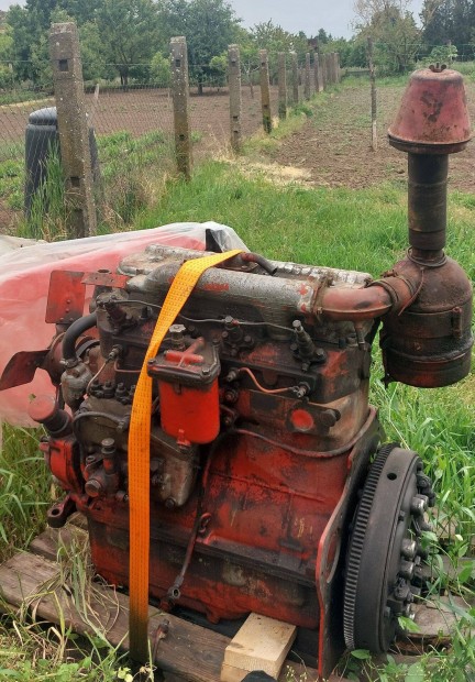 MTZ 50 Motor Alkatrészei