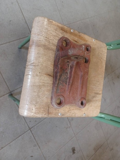 MTZ-50 emel� hidralika alkatr�szek.